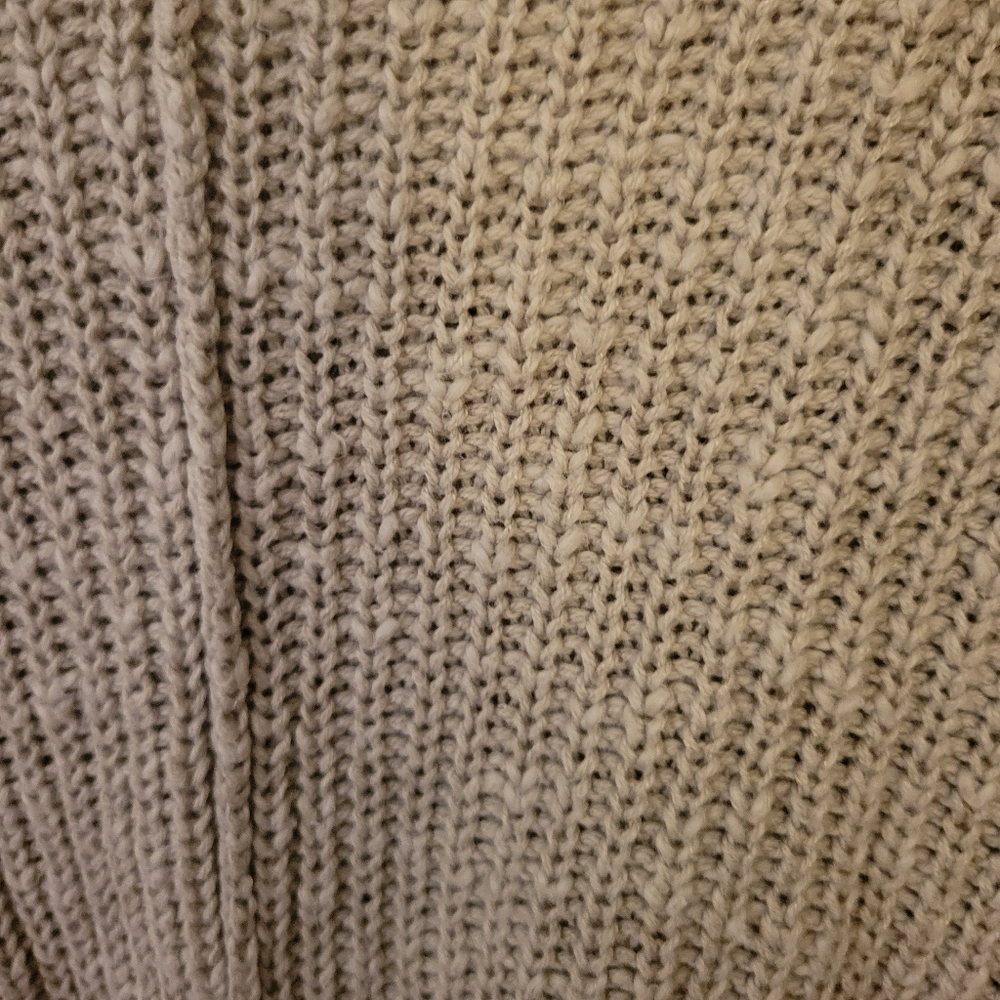 Sweater - Picture 3 of 4
